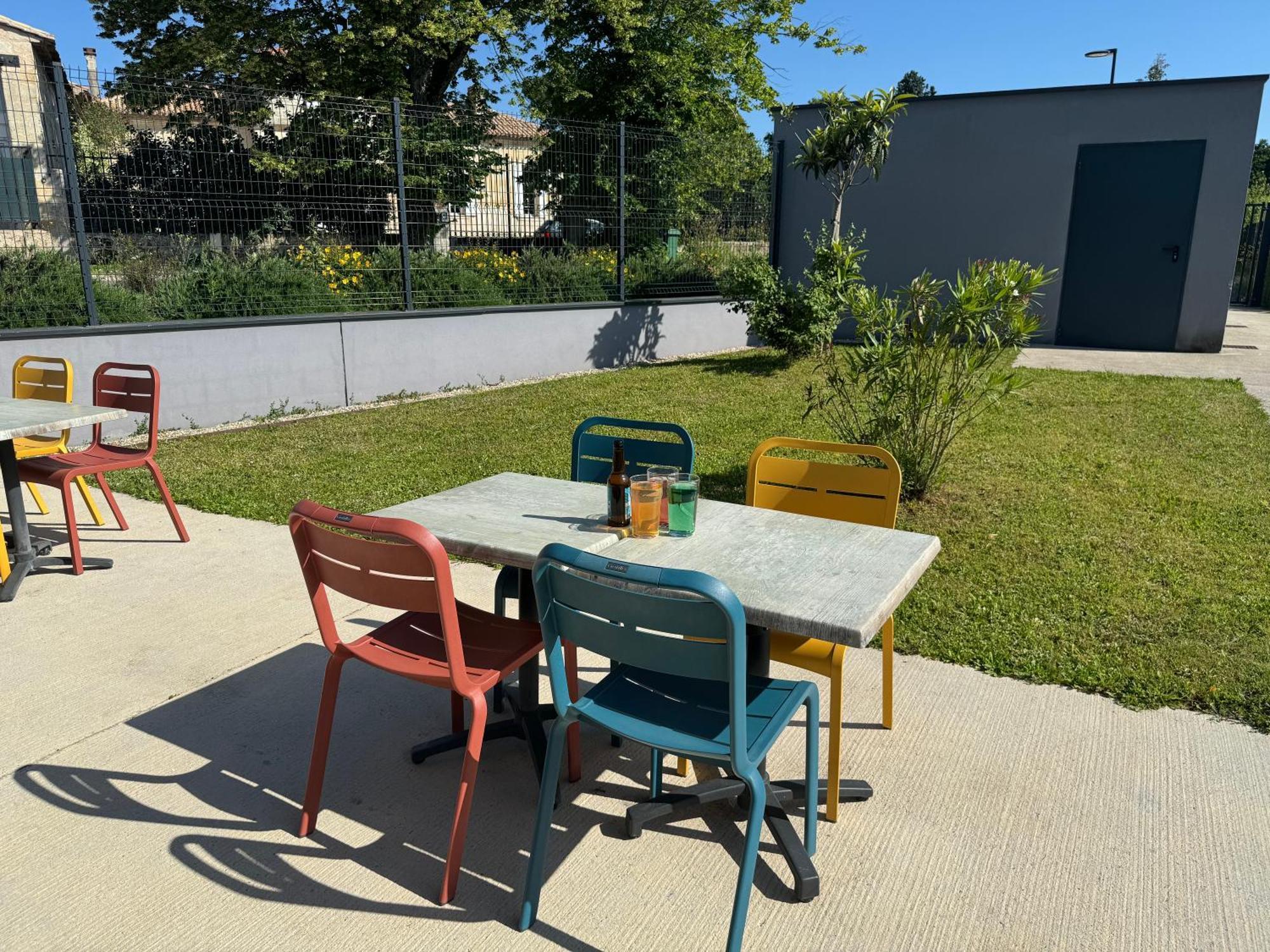 Kyriad Bordeaux Nord Sainte Eulalie Exterior foto